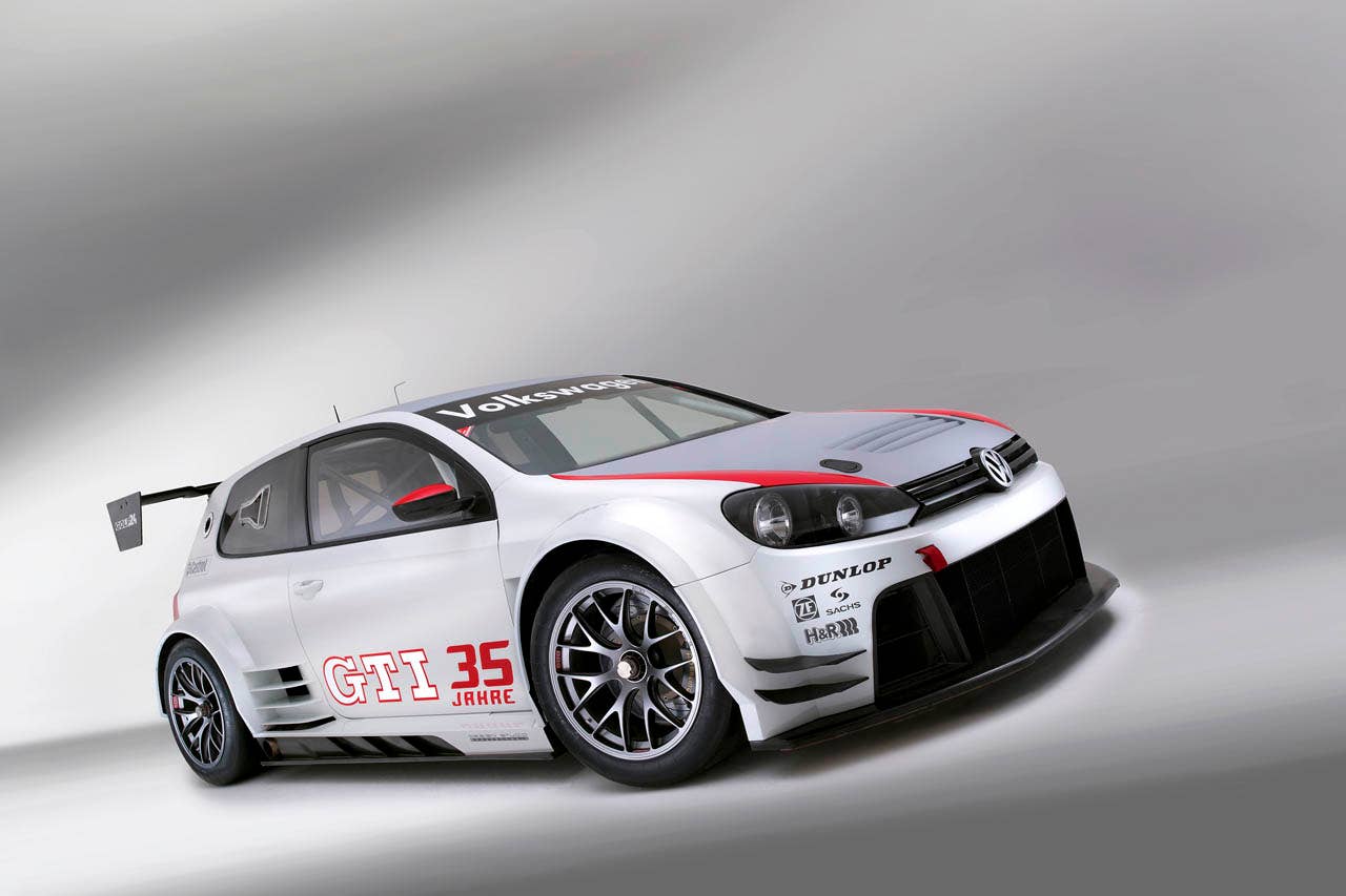 Volkswagen Golf 24
