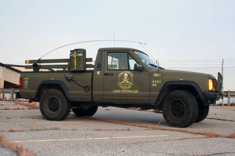 Zombie 1988 Jeep Comanche Pioneer side