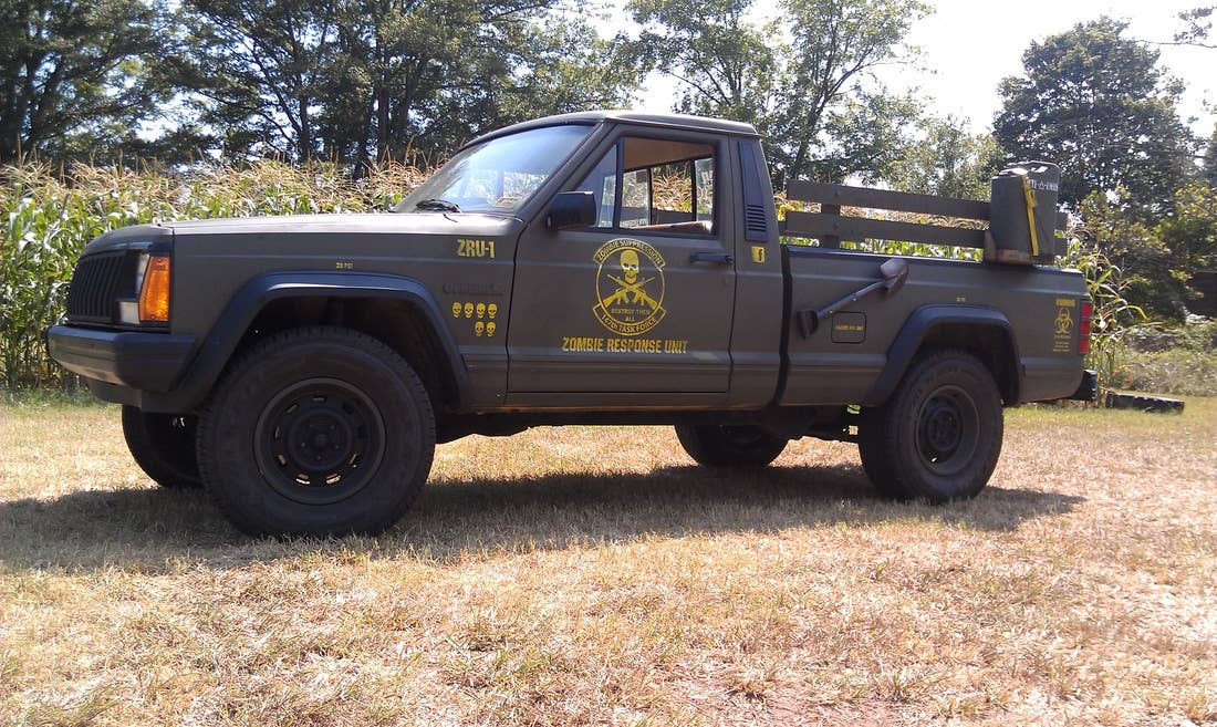 Zombie 1988 Jeep Comanche Pioneer with accessories