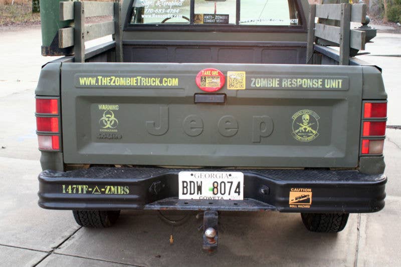 Zombie 1988 Jeep Comanche Pioneer tailgate