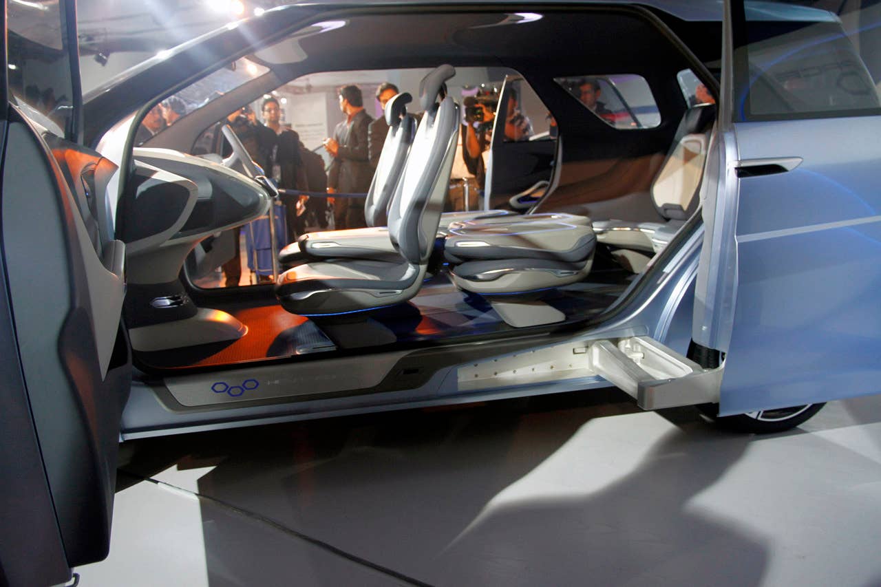 Hyundai Hexa Space/HND-7 Concept interior
