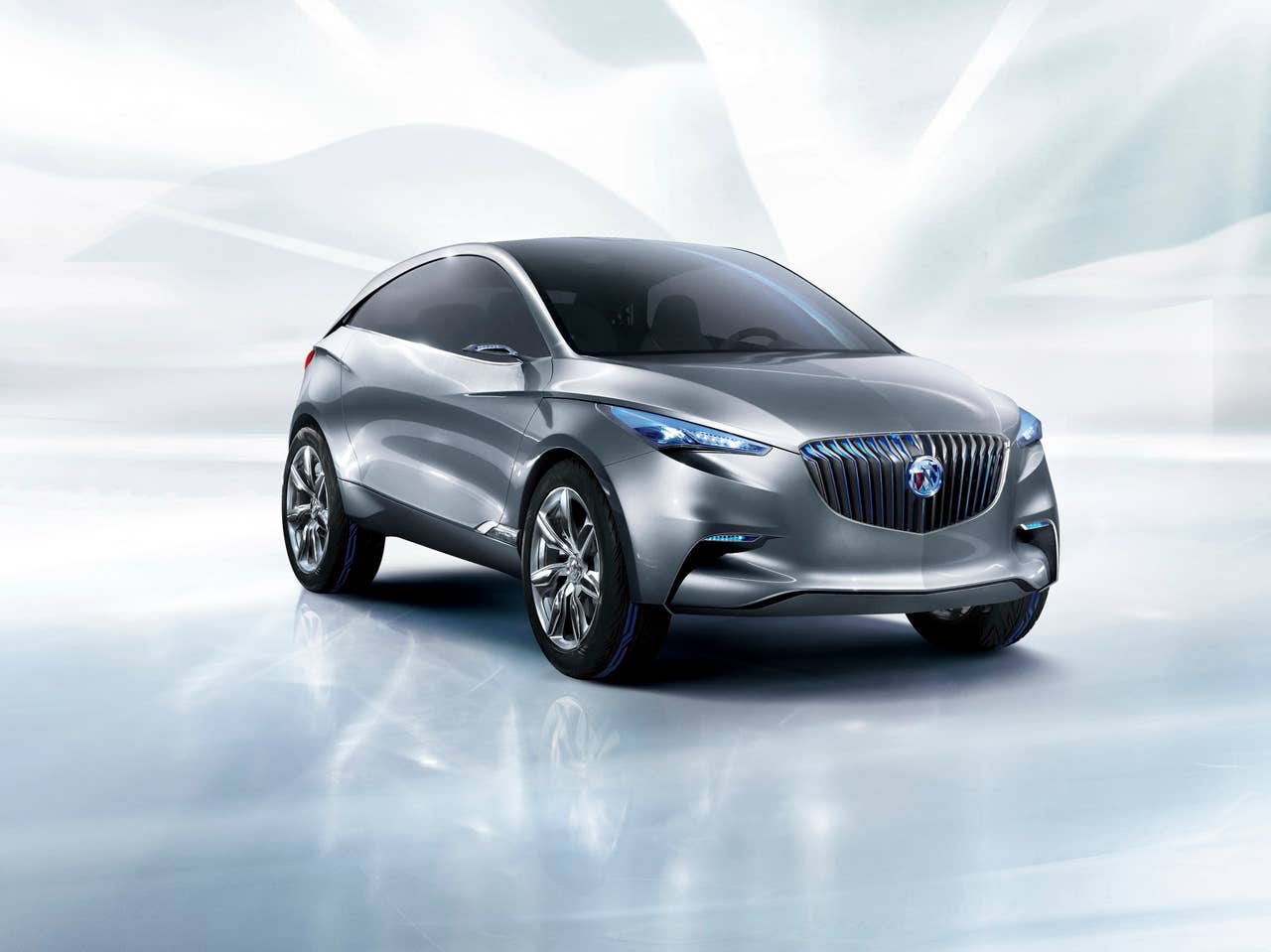Buick Envision SUV Concept front 3/4