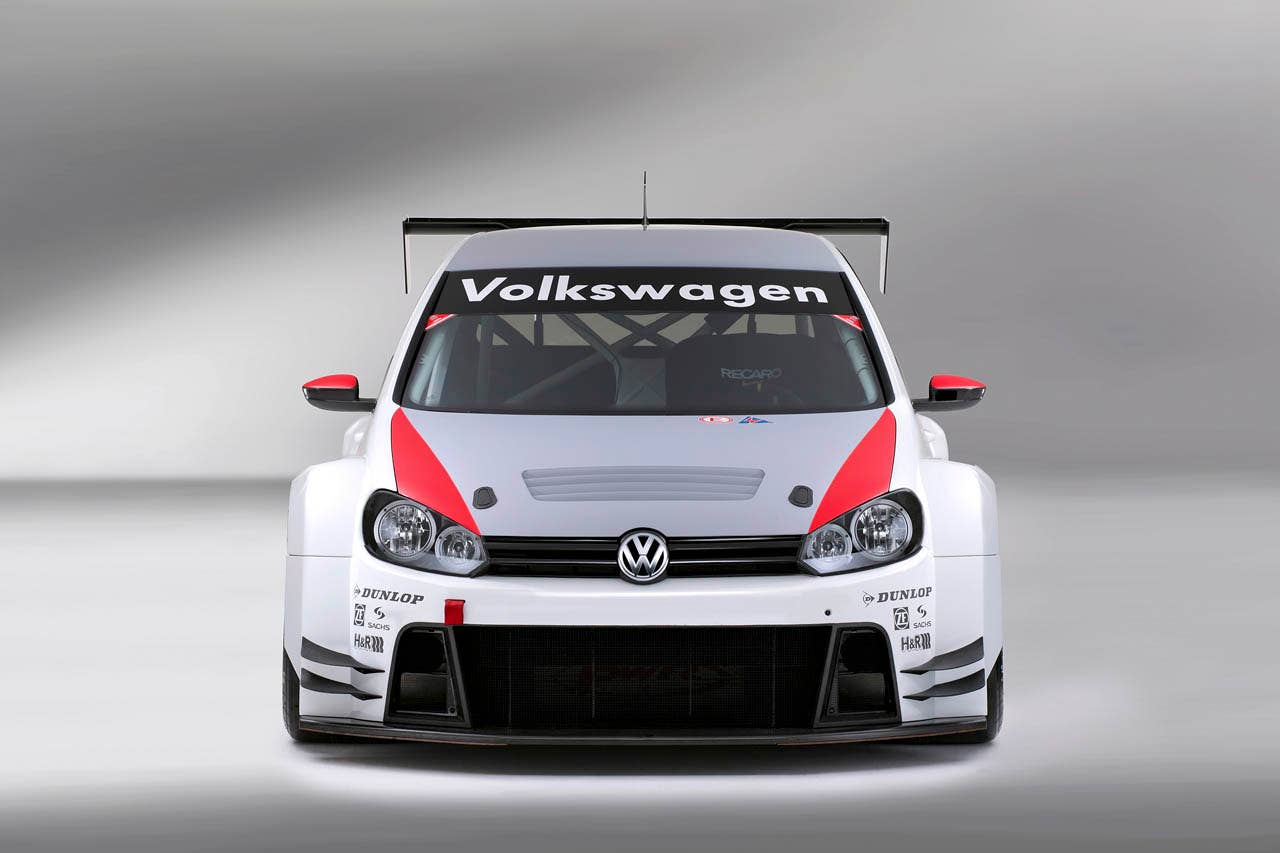 Volkswagen Golf 24