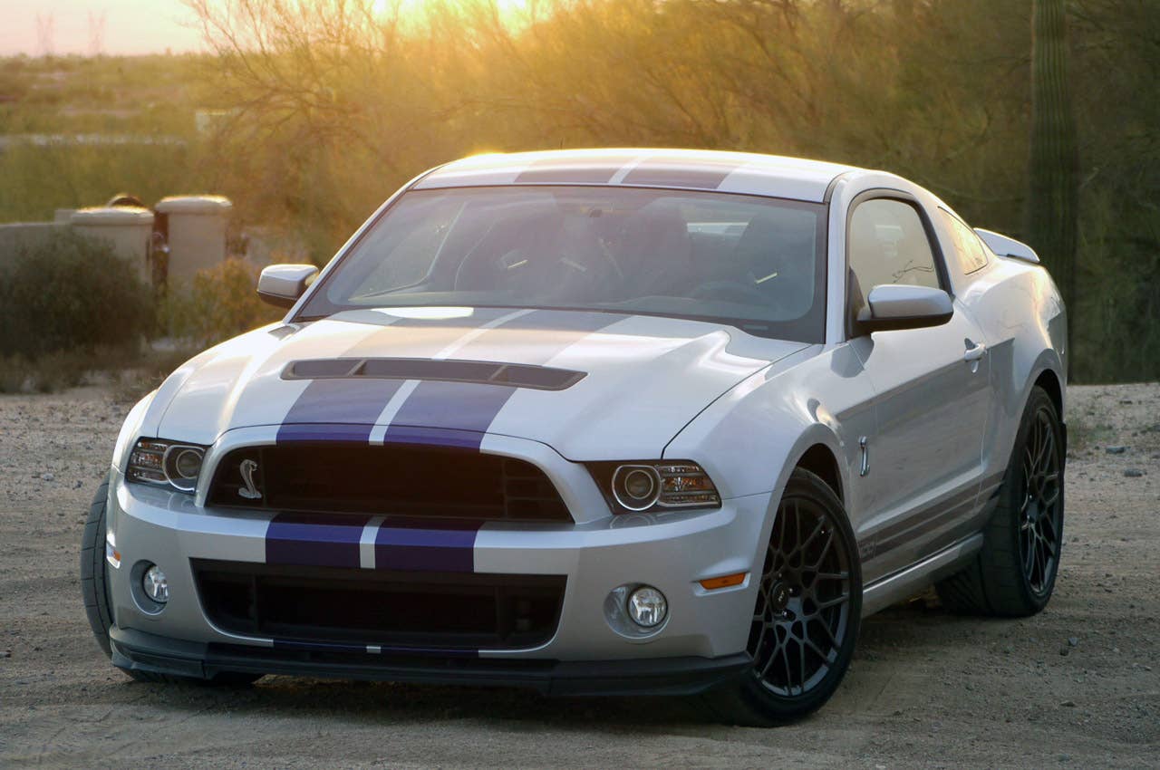 2013 Ford Shelby GT500 front 3/4 view