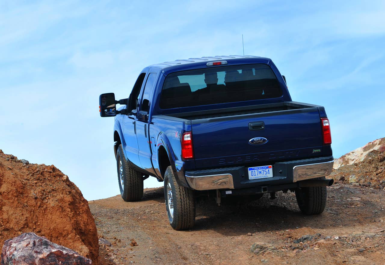 PHOENIX, AZ., March 2, 2010--The The 2011 Ford F-Series Super Duty demonstrates improved off-road capability. New available off-road features include electronic locking rear differential, new Hill Descent Control and all-new transfer case skid plate.  Photo by:  Sam VarnHagen/Ford Motor Co. (3/8/2010)