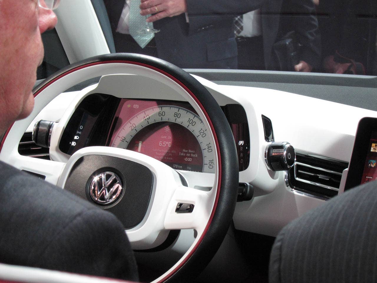 Volkswagen Bulli Concept: Geneva 2011