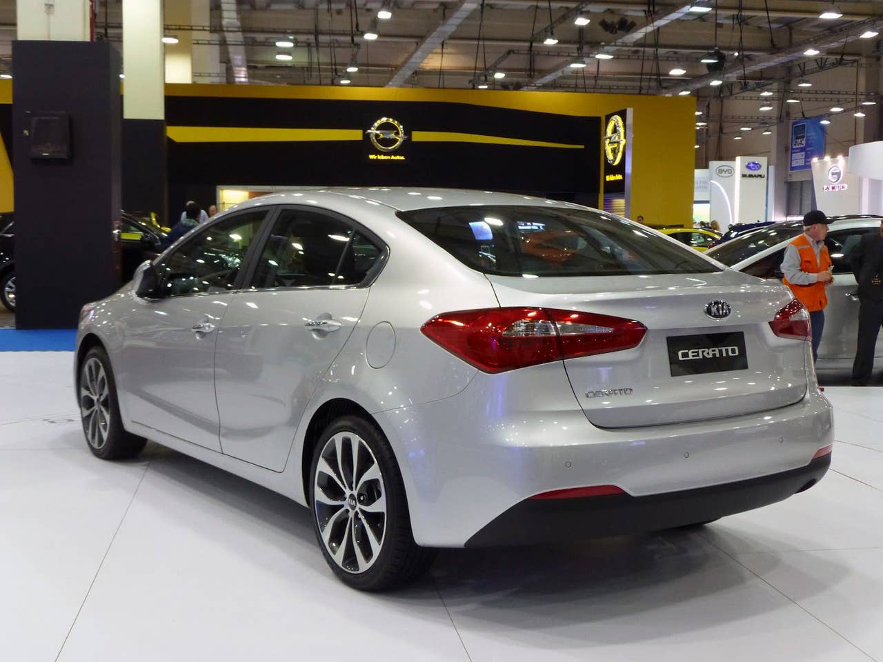 2013 Kia Cerato rear 3/4