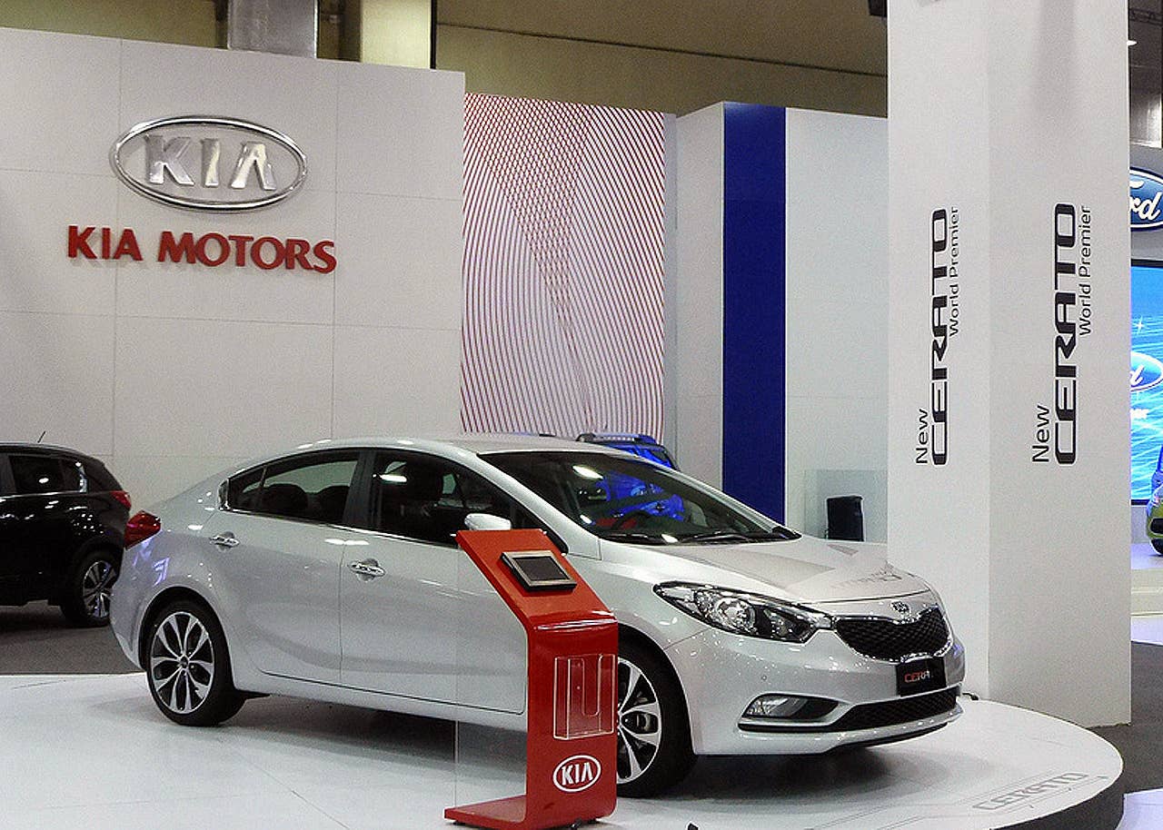 2013 Kia Cerato front 3/4