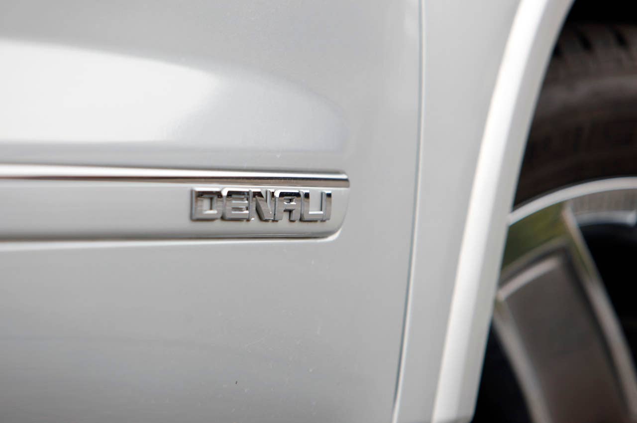 2011 GMC Acadia Denali badge