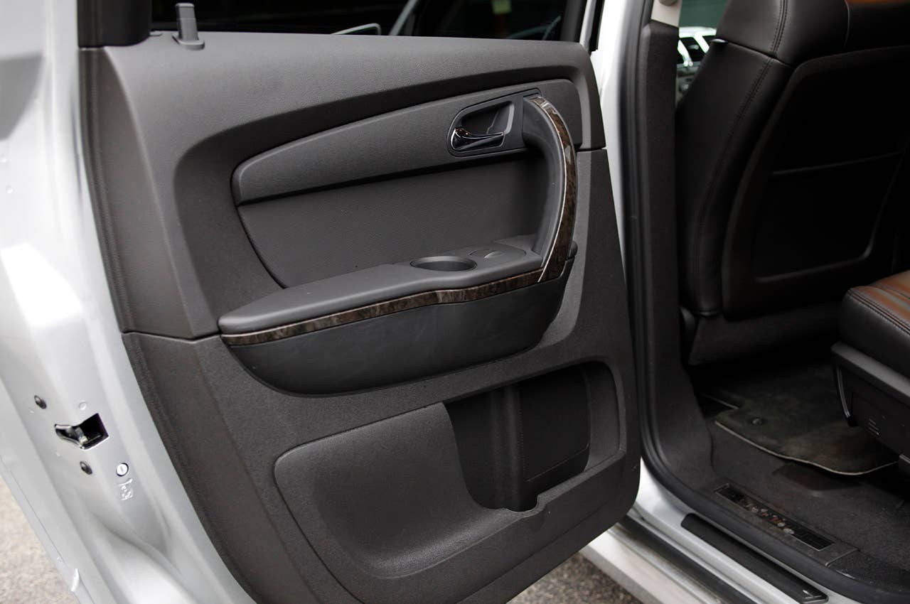 2011 GMC Acadia Denali door panel