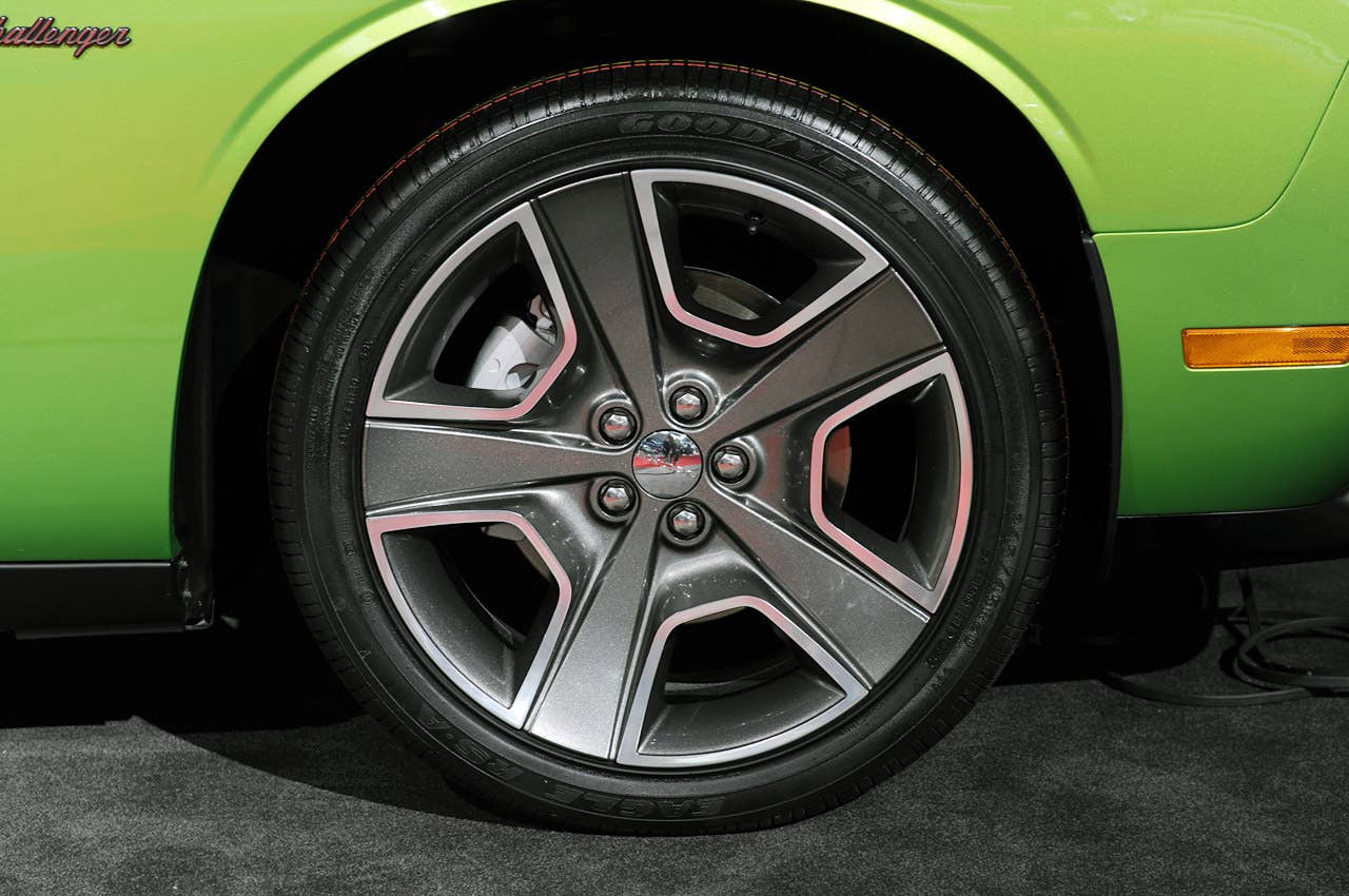 2011 Dodge Challenger R/T Green with Envy