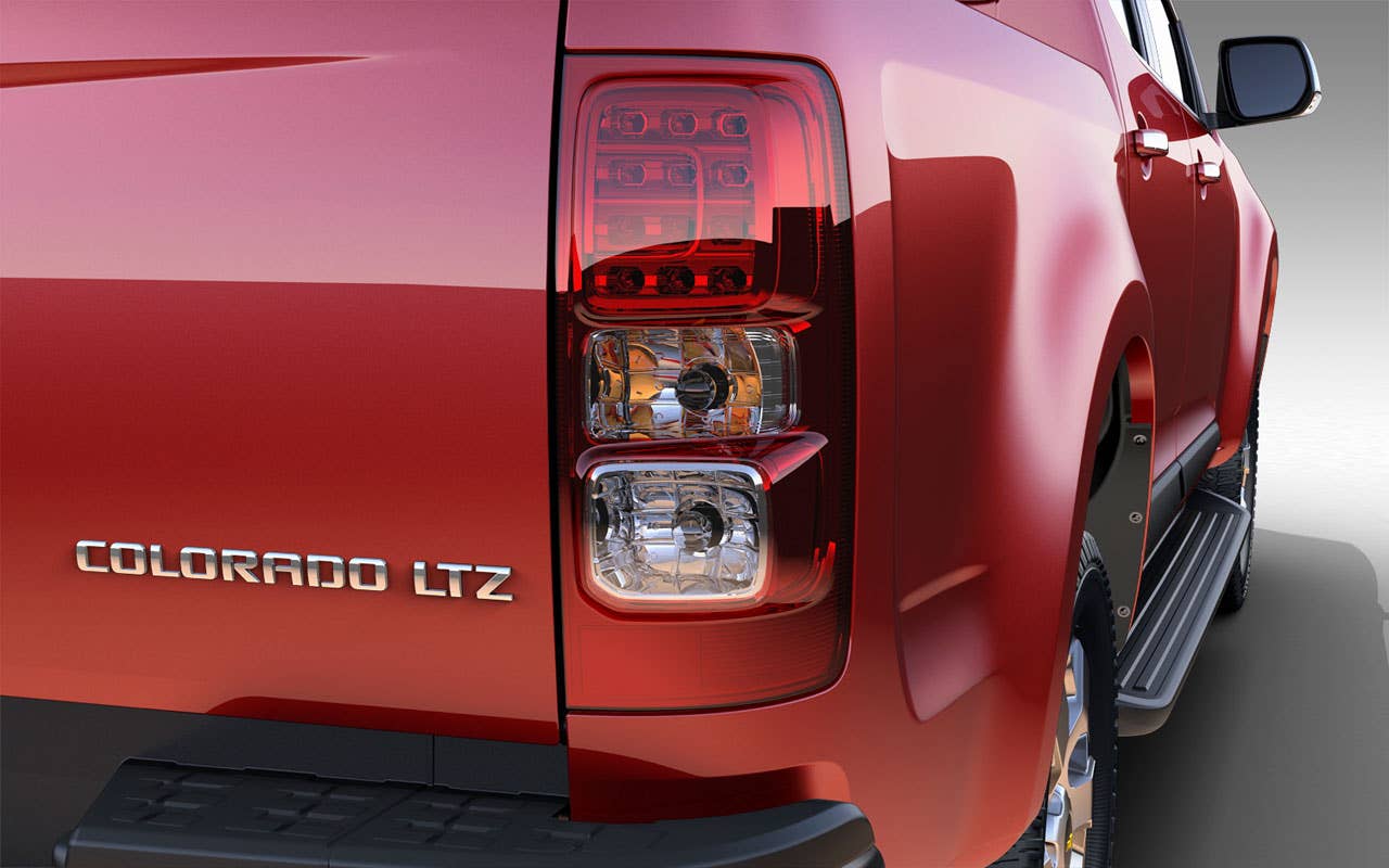 2012 Chevrolet Global Colorado tail light