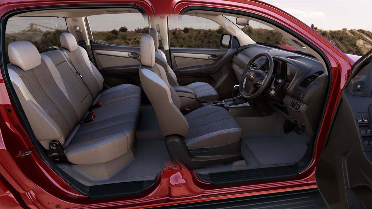 2012 Chevrolet Global Colorado interior