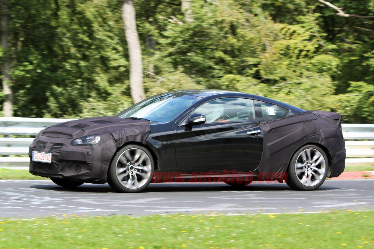2013 Hyundai Genesis Coupe: Spy Shots