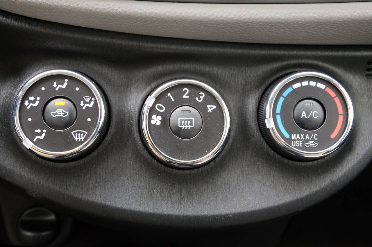 2012 Toyota Yaris climate controls