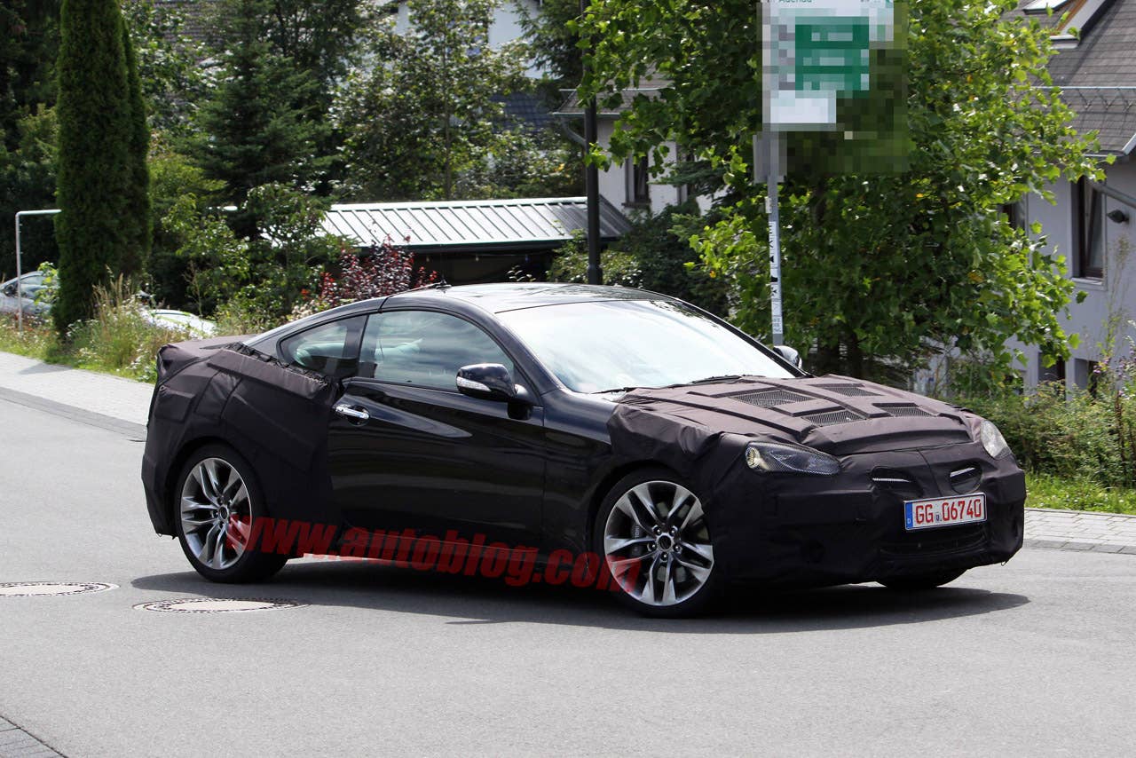 2013 Hyundai Genesis Coupe: Spy Shots