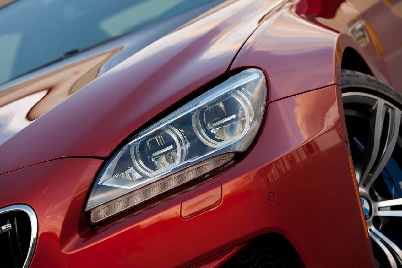2013 BMW M6 headlamp