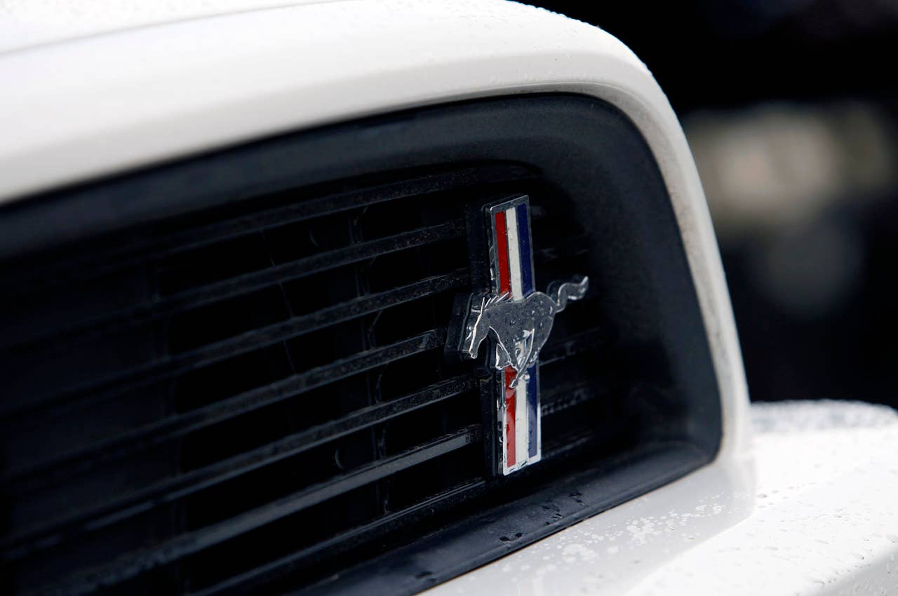 2013 Ford Mustang GT grille