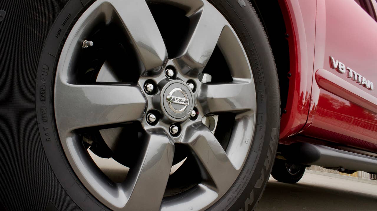 2012 Nissan Titan Appearance Package wheel