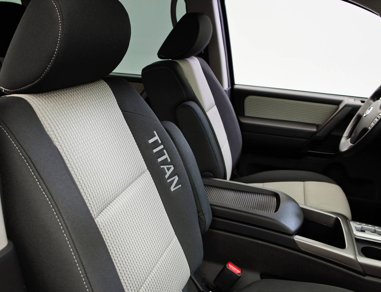 2012 Nissan Titan Appearance Package seats