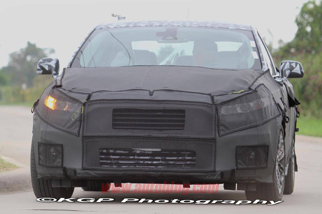 2013 Ford Fusion front