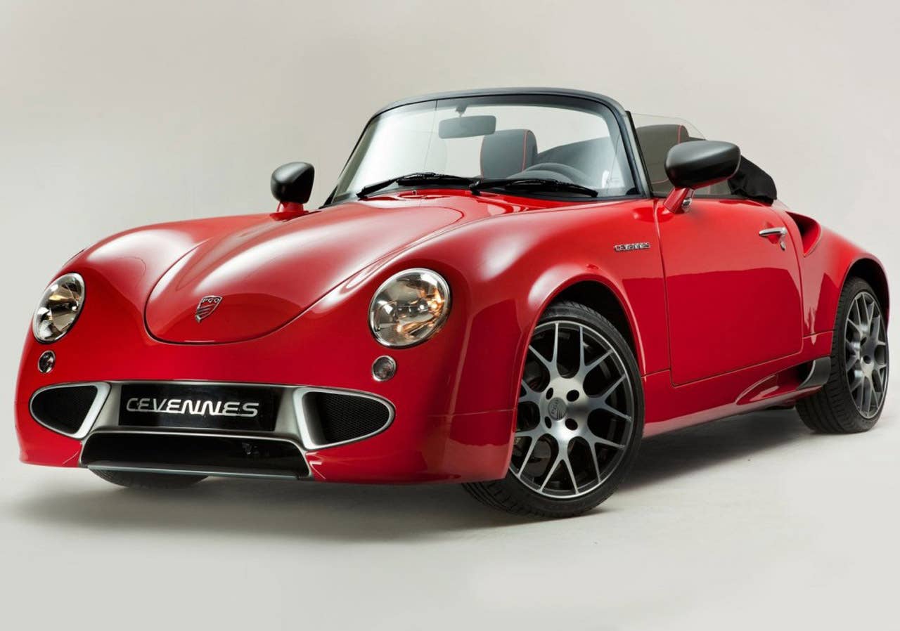 2013 PGO Automobiles Cevennes front 3/4