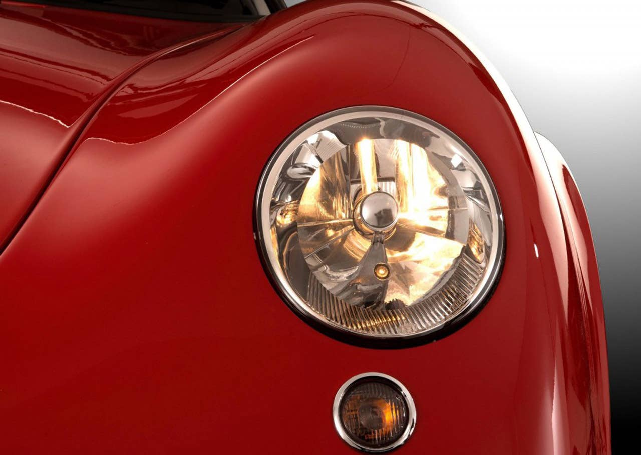 2013 PGO Automobiles Cevennes headlamps