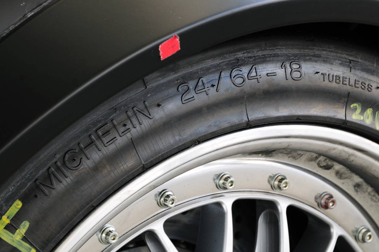 2011 Porsche 911 GT3 Cup tire