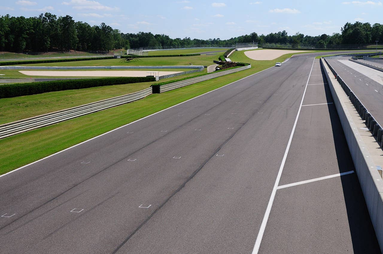 2011 Porsche 911 GT3 Cup on track