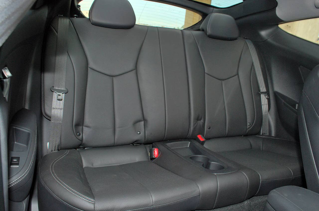 2013 Hyundai Veloster Turbo rear seats