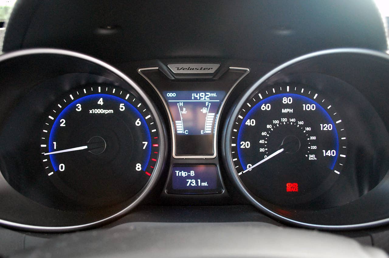 2013 Hyundai Veloster Turbo gauges