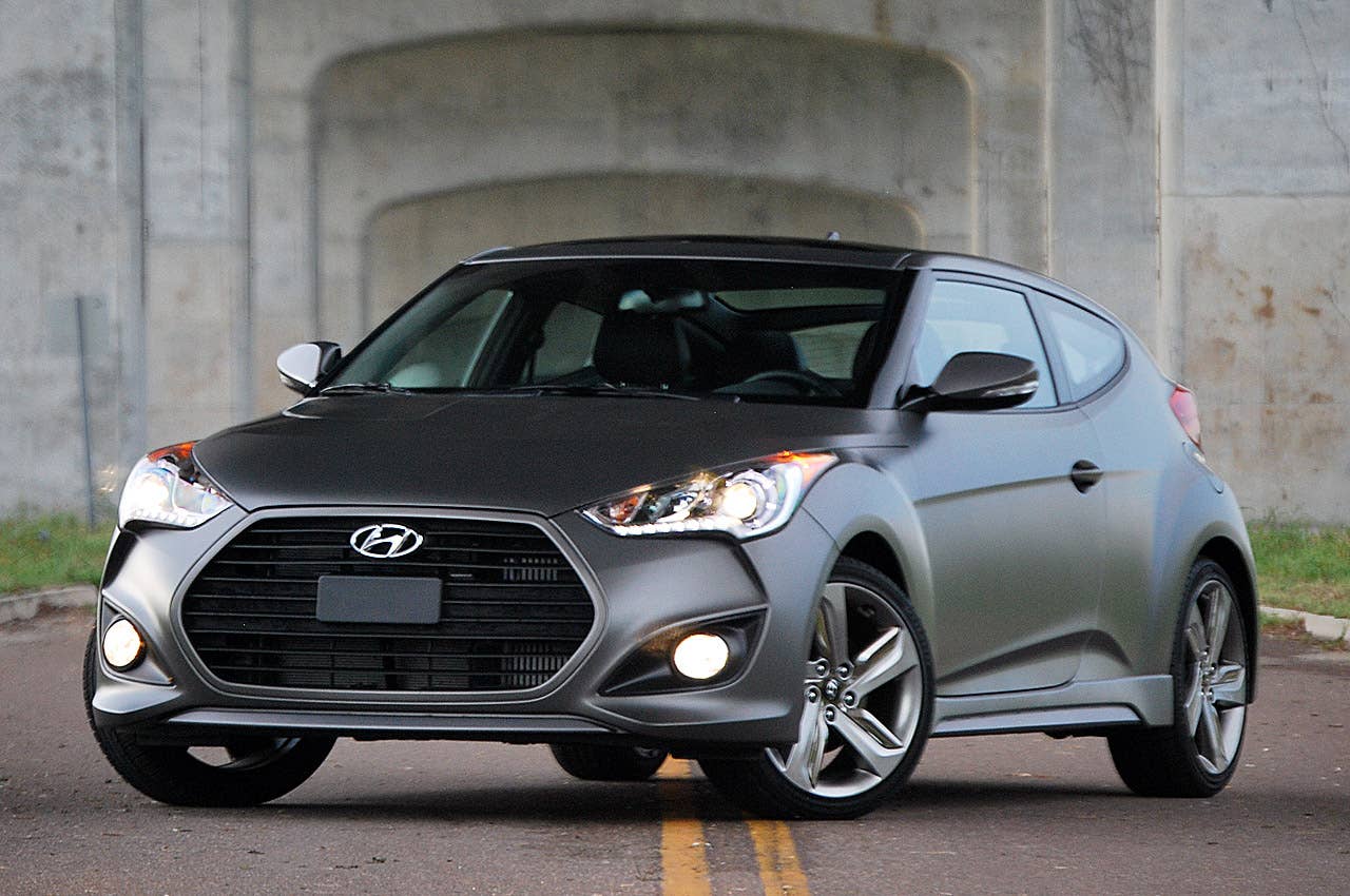 2013 Hyundai Veloster Turbo front 3/4 view