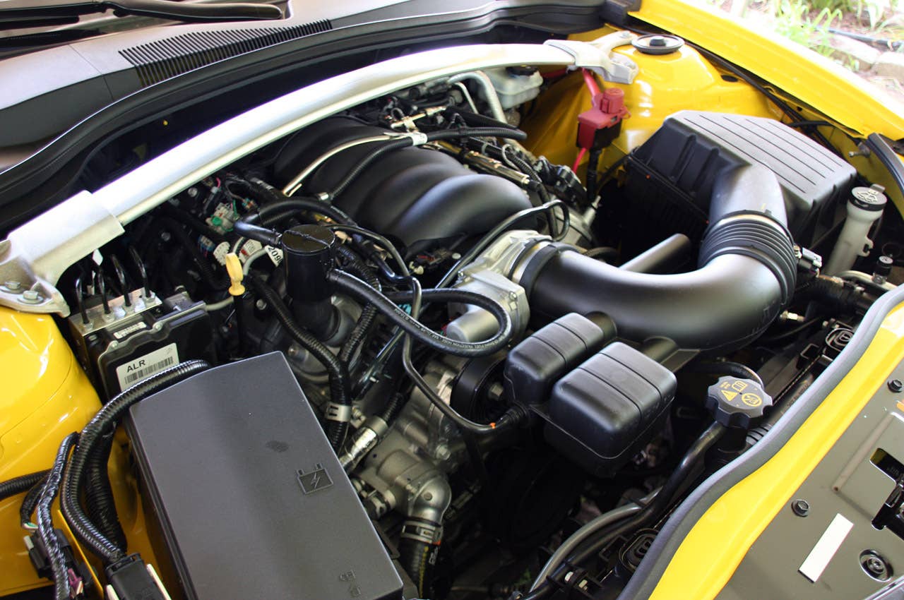 2013 Chevrolet Camaro 1LE engine