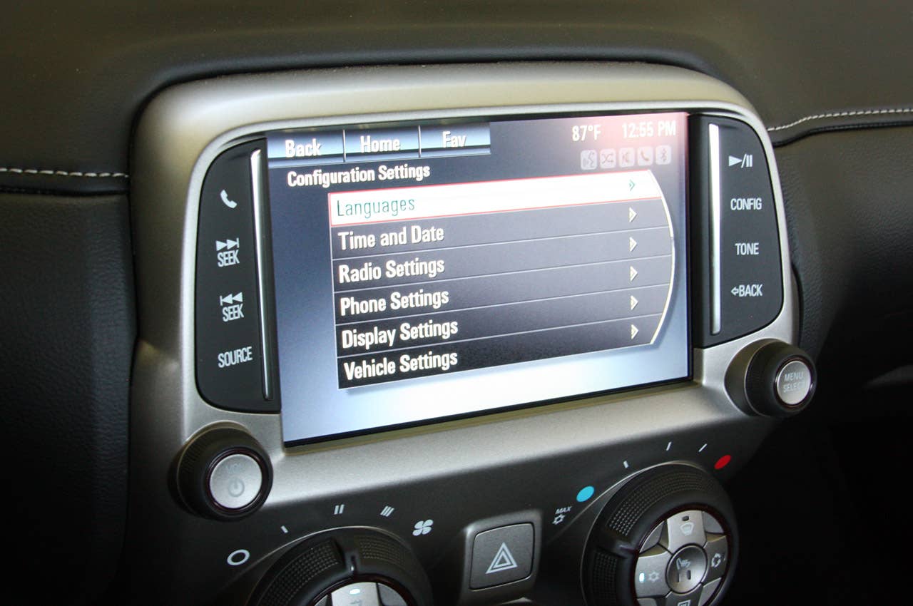 2013 Chevrolet Camaro 1LE multimedia system display