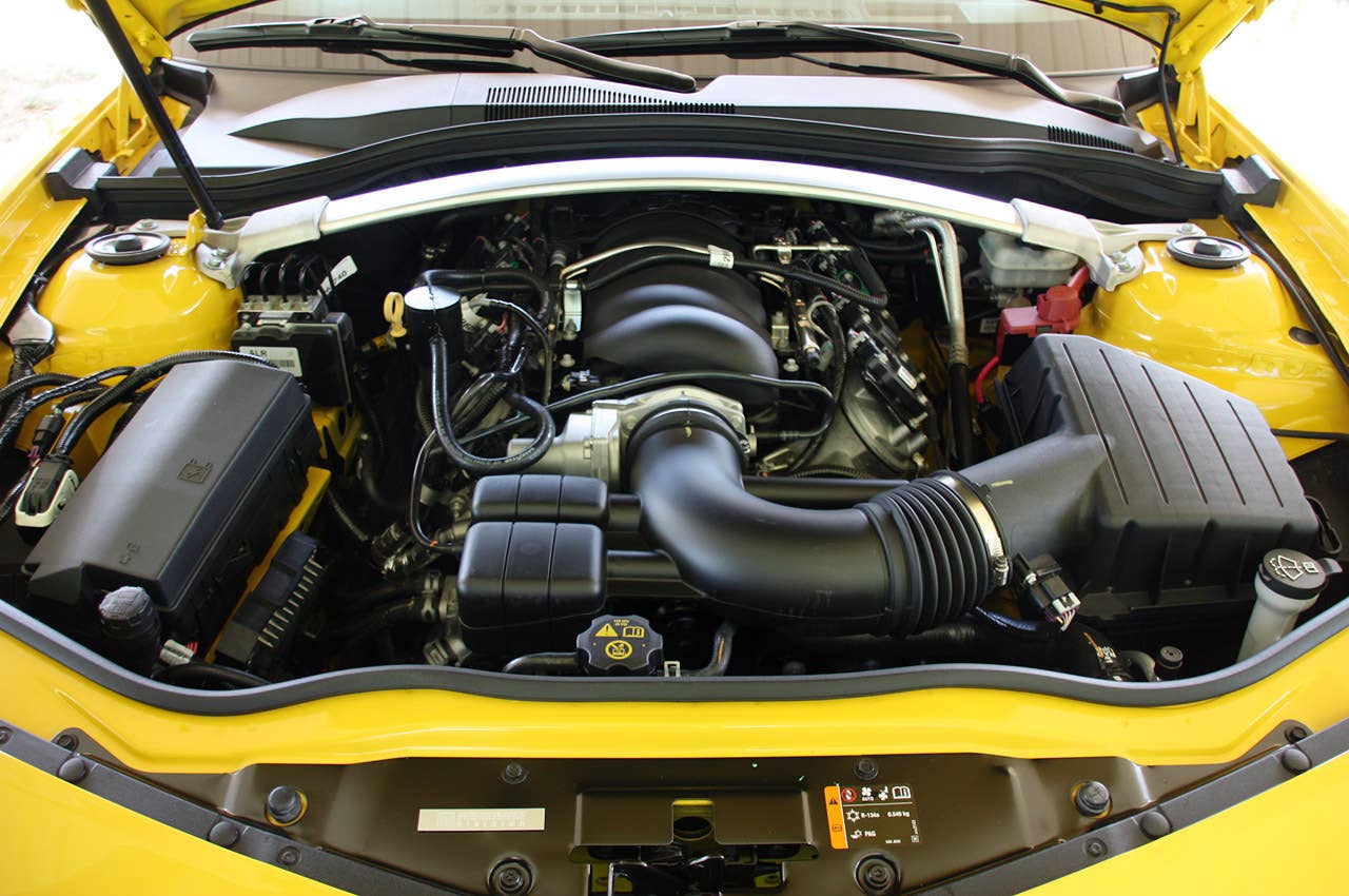 2013 Chevrolet Camaro 1LE engine