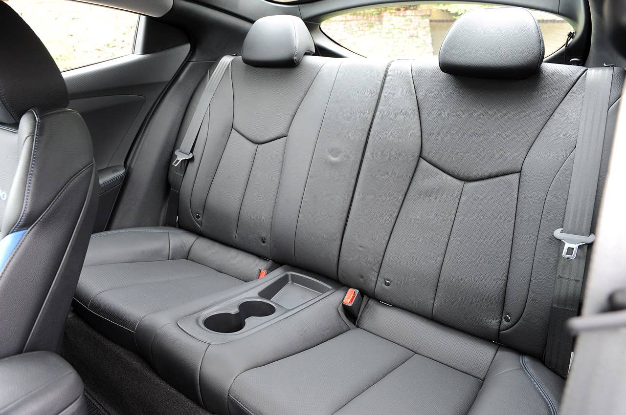 2013 Hyundai Veloster Turbo rear seats