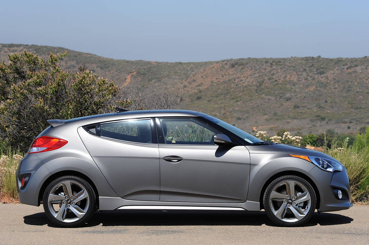 2013 Hyundai Veloster Turbo side view