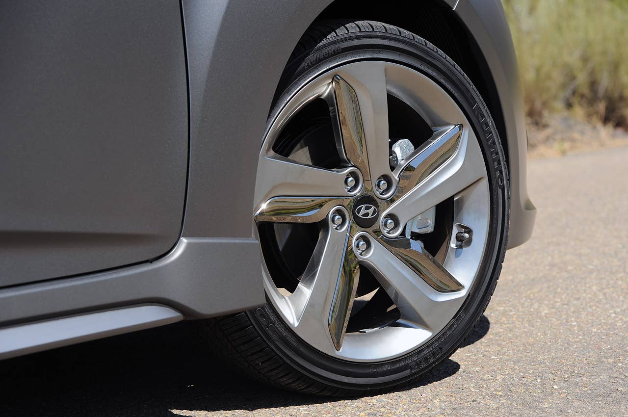 2013 Hyundai Veloster Turbo wheel