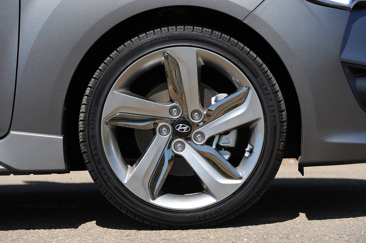 2013 Hyundai Veloster Turbo wheel