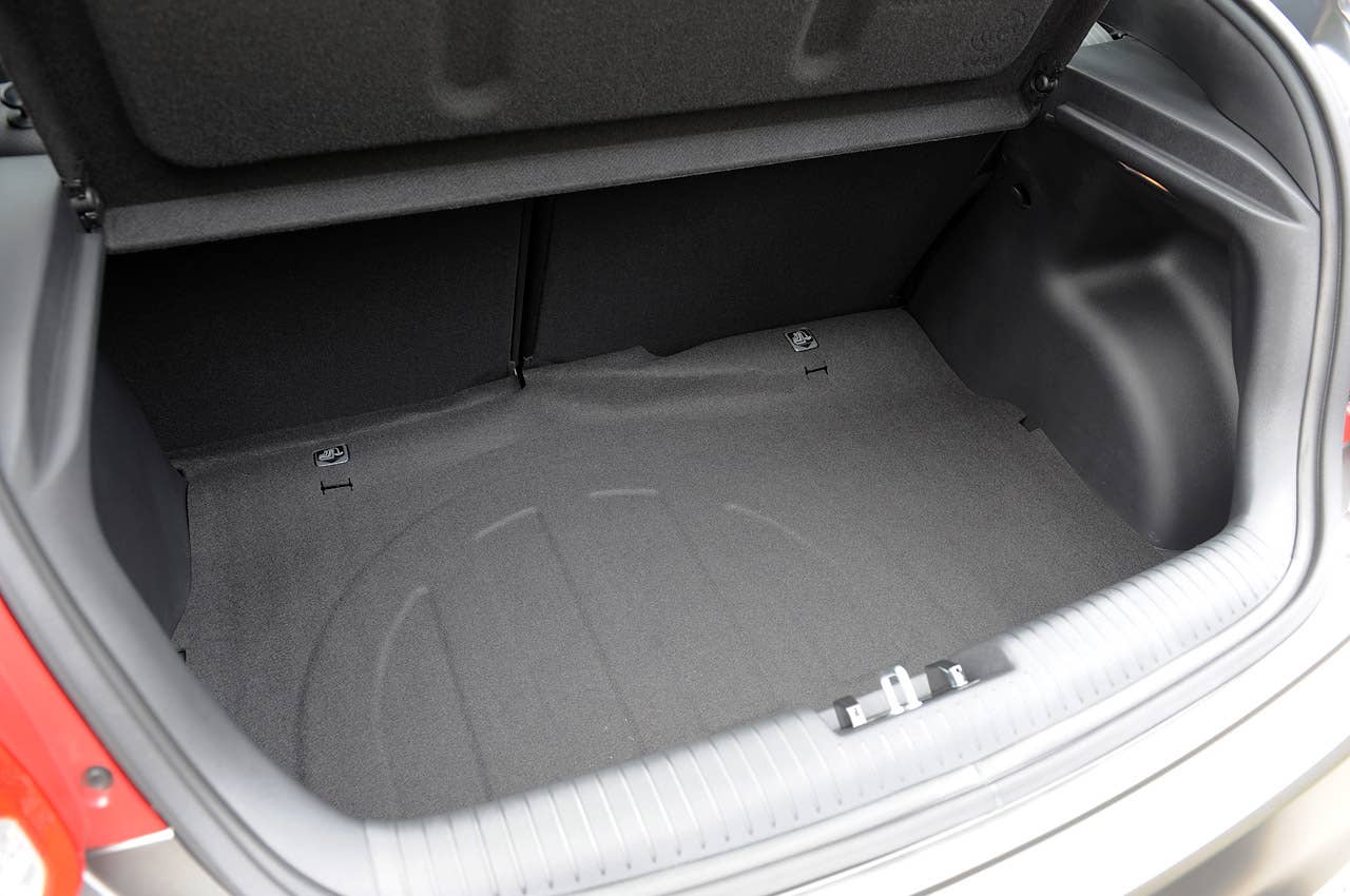 2013 Hyundai Veloster Turbo rear cargo area