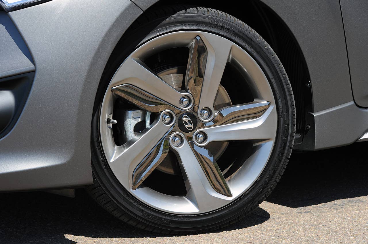 2013 Hyundai Veloster Turbo wheel