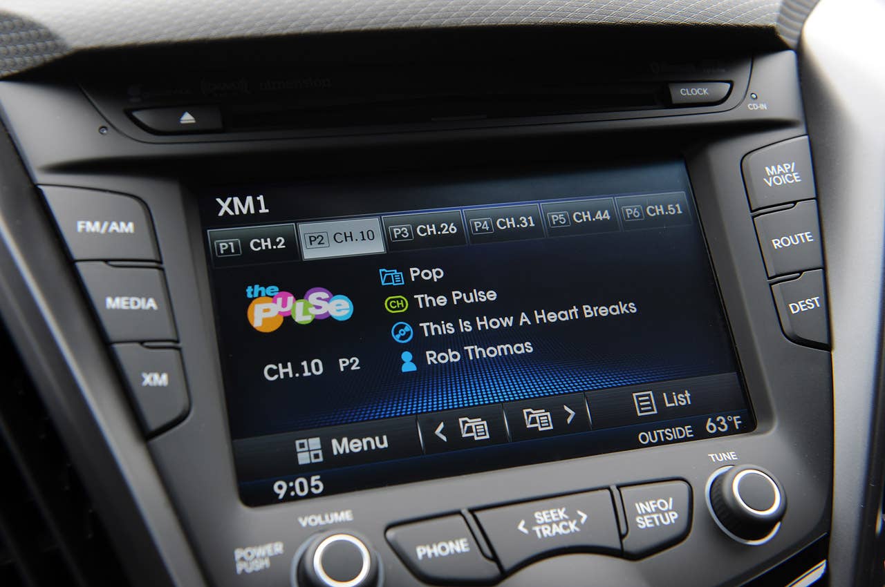 2013 Hyundai Veloster Turbo audio system display