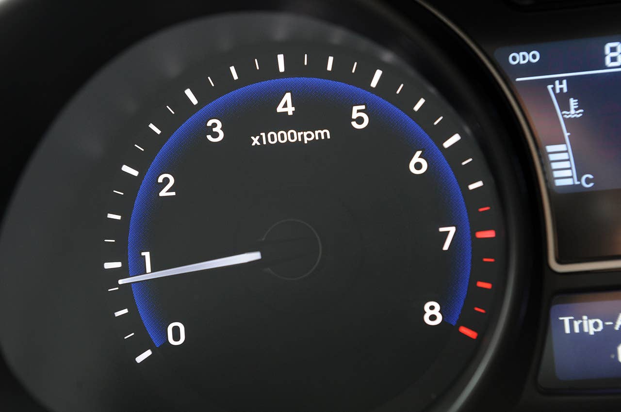 2013 Hyundai Veloster Turbo tachometer