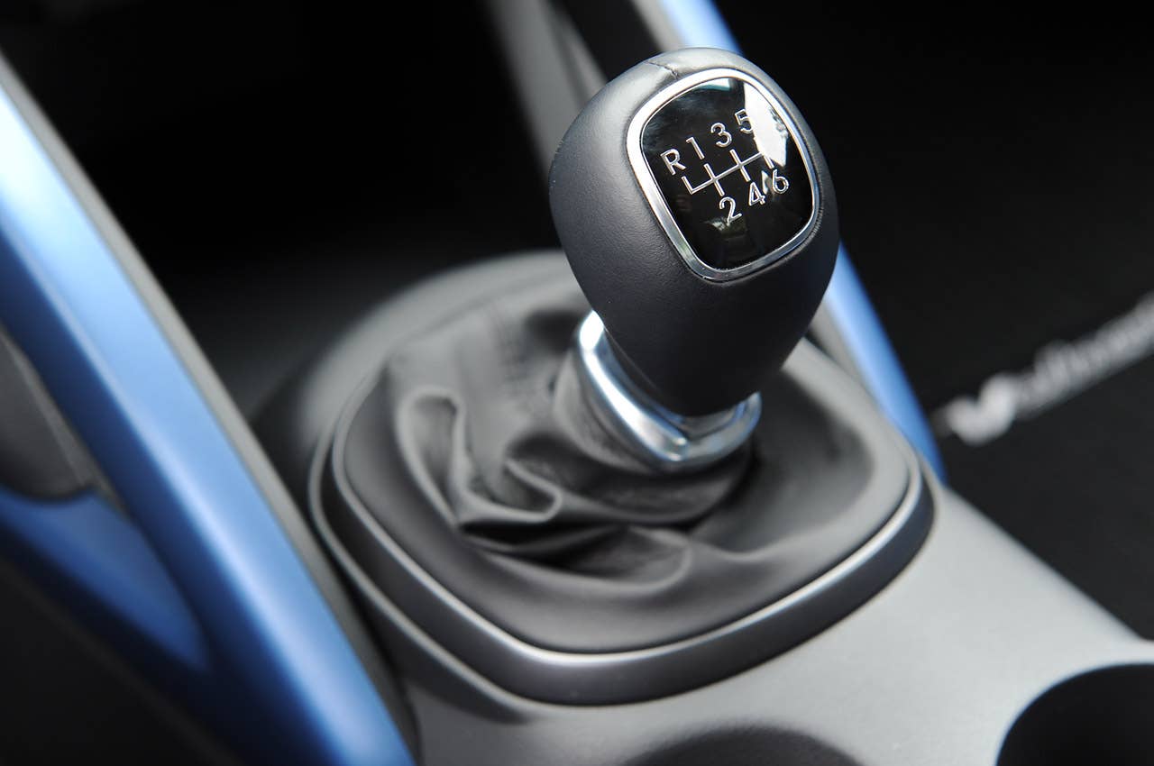 2013 Hyundai Veloster Turbo shifter