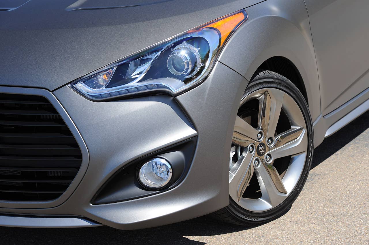 2013 Hyundai Veloster Turbo front fender