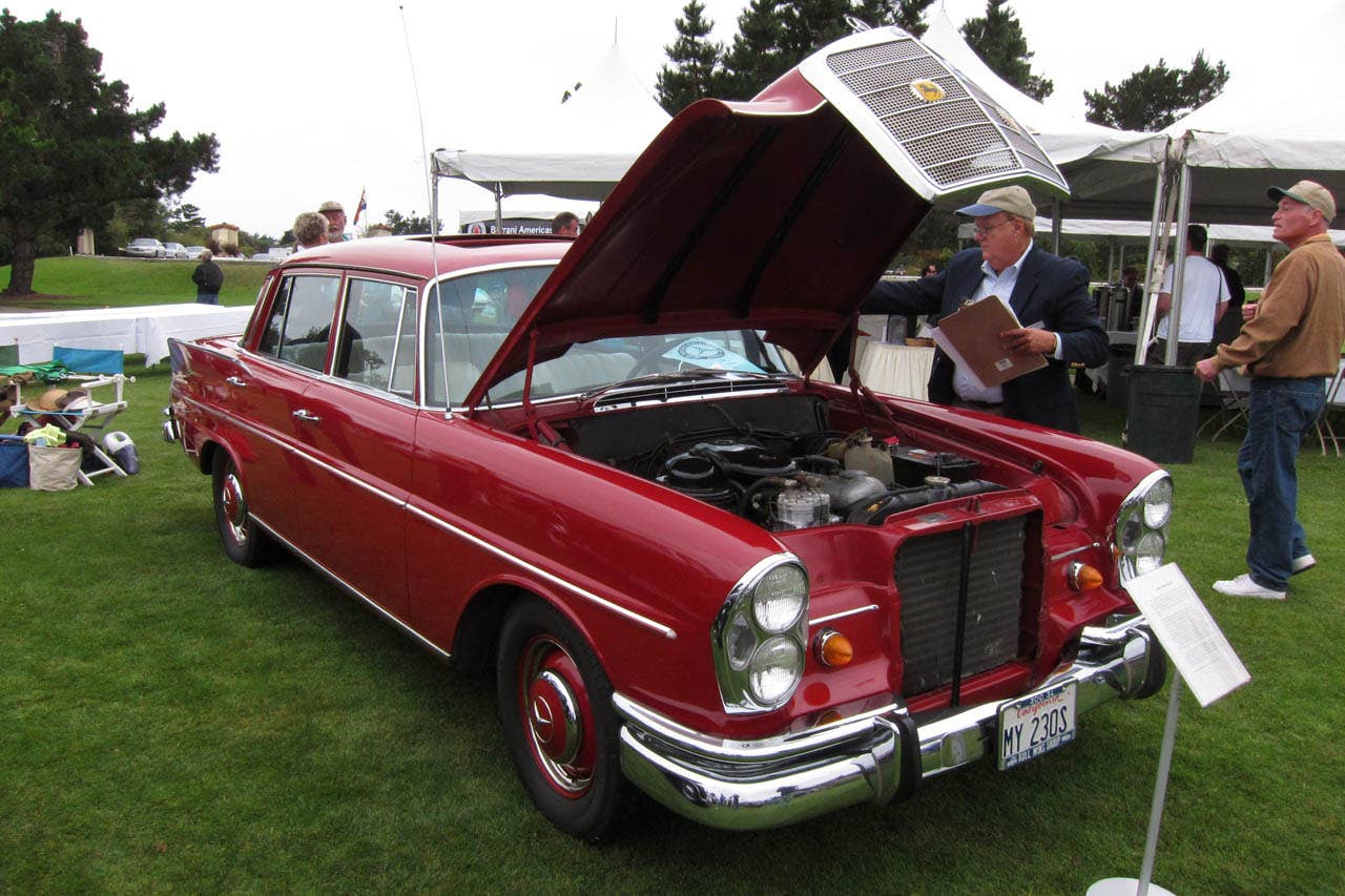 1967 Mercedes-Benz 230S Sedan