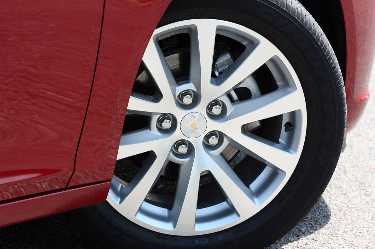 2013 Chevrolet Malibu 2.5 wheel