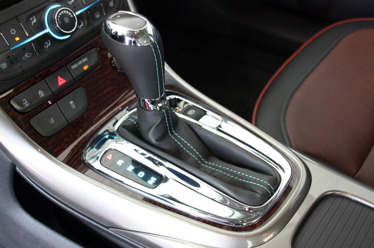2013 Chevrolet Malibu 2.5 shifter