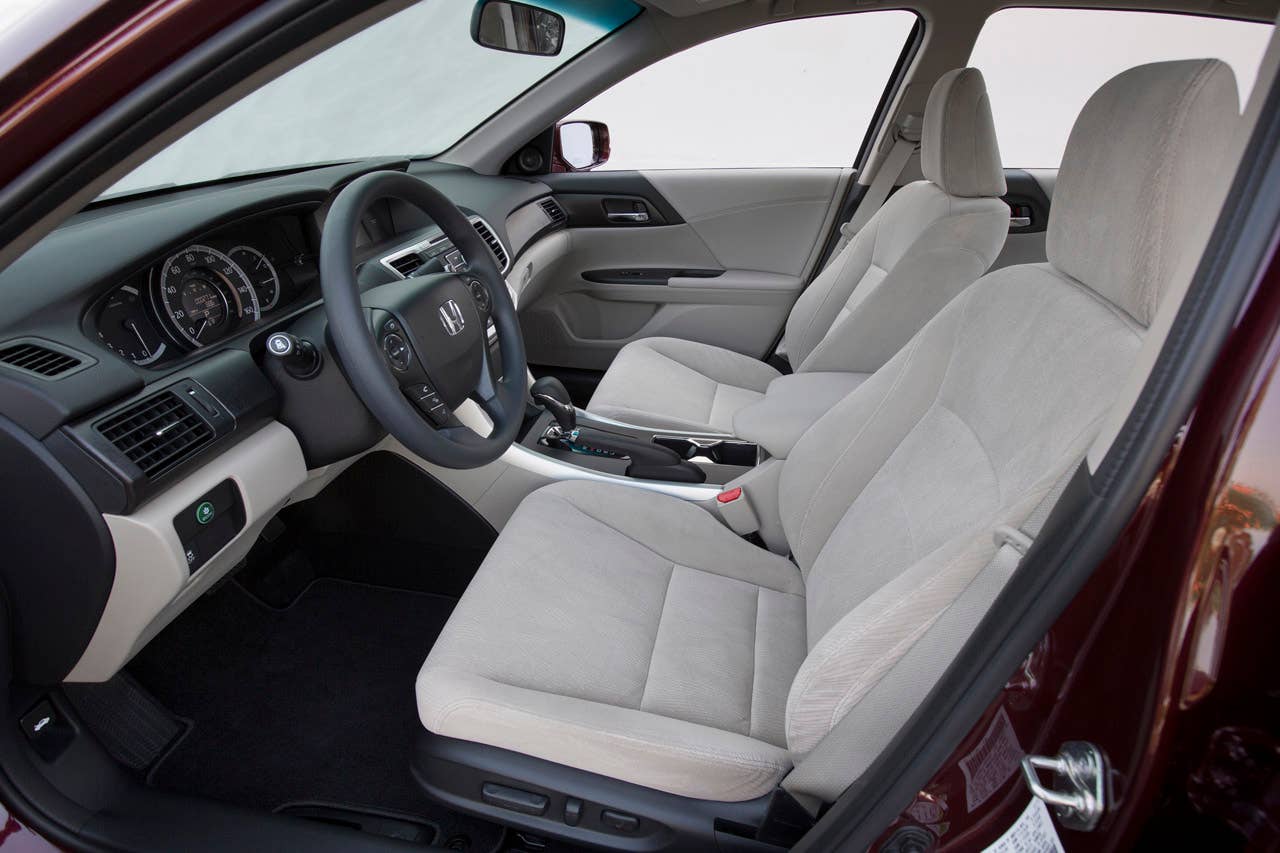 2013 Honda Accord EX Sedan.