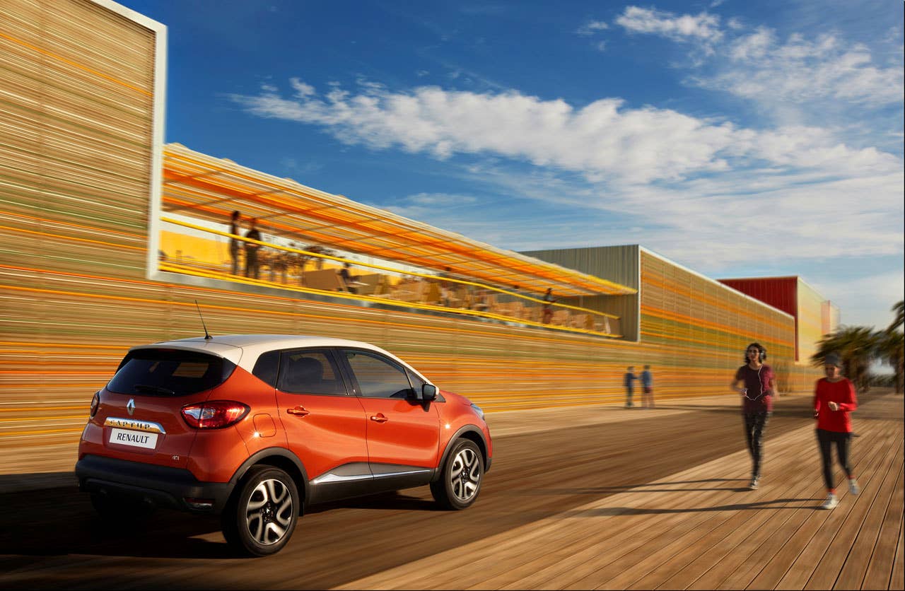 Production Renault Captur rear 3/4